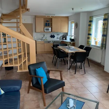 Ostseehaus 1 בית נופש *